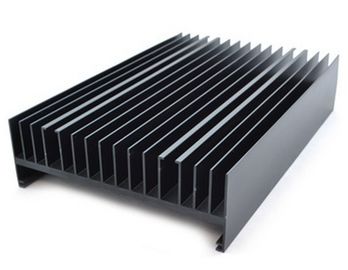 Malowanie proszkowe aluminium Wytłaczanie radiatorów Black z obróbką CNC