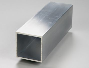 Wytłaczanie profili aluminiowych srebrnych Prostokątna rura cienkościenna Wytłaczane kształty aluminium