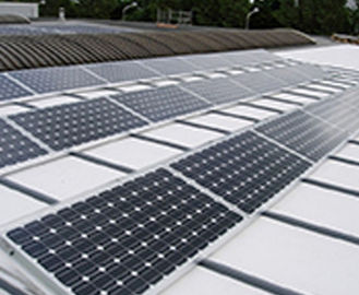 Wykończony / anodyzowany aluminiowy panel fotowoltaiczny dla fotowoltaicznej instalacji solarnej
