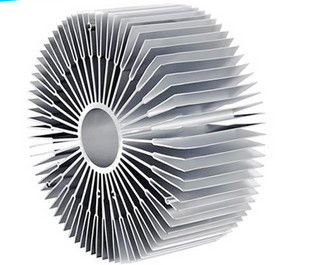Silvery / anodyzowany Profil aluminiowy przemysłowy, precyzyjny CPU Custom Aluminium Heat Sink