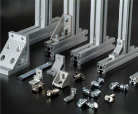 Srebrzyste anodowane wytłaczane profile aluminiowe do linii produkcyjnej