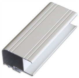 Lakierowane profile aluminiowe w kolorze białym, aluminiowy profil ramy w oknie skrzydłowym
