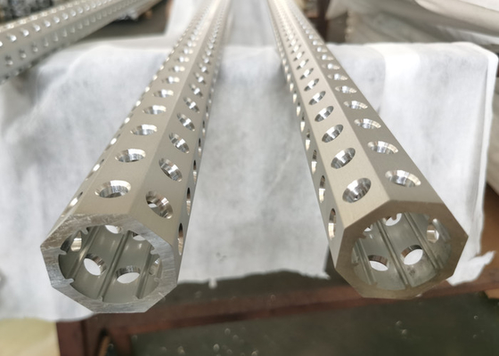 Stosowane obróbki CNC Profile aluminiowe przemysłowe dla robotów / mechanicznych / urządzeń automatycznych