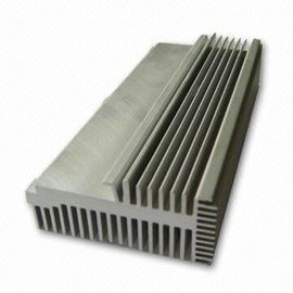 Wyczyść 6063-T5 aluminiowe profile LED wytłaczania radiatora z naciągnięciem / tłoczeniem
