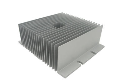 Trwałe profile do wytłaczania radiatora z anodyzowanego aluminium. Wykrawanie / wiercenie