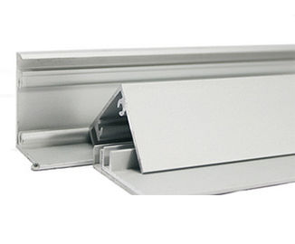 Srebrzyste ramki na baterie słoneczne Aluminium po zakończeniu obróbki